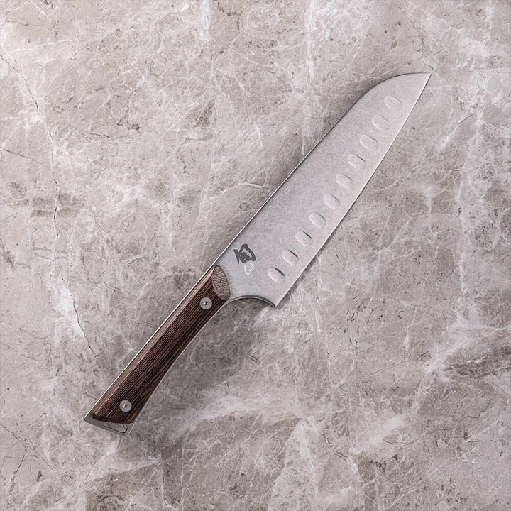 旬Kanso 三徳 ディンプル 175mm のつや消しの刃と天然木のフルタングハンドル